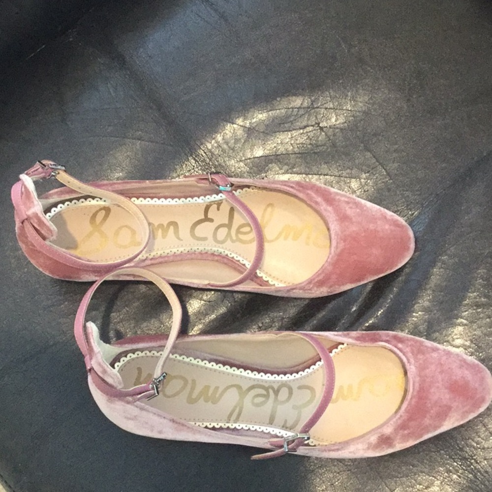 Sam Edelman Rose velvet pumps